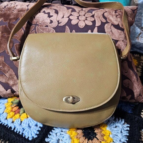 Vintage Coach Madison Carlyle Crossbody Purse Made in Italy - Picture 1 of 7